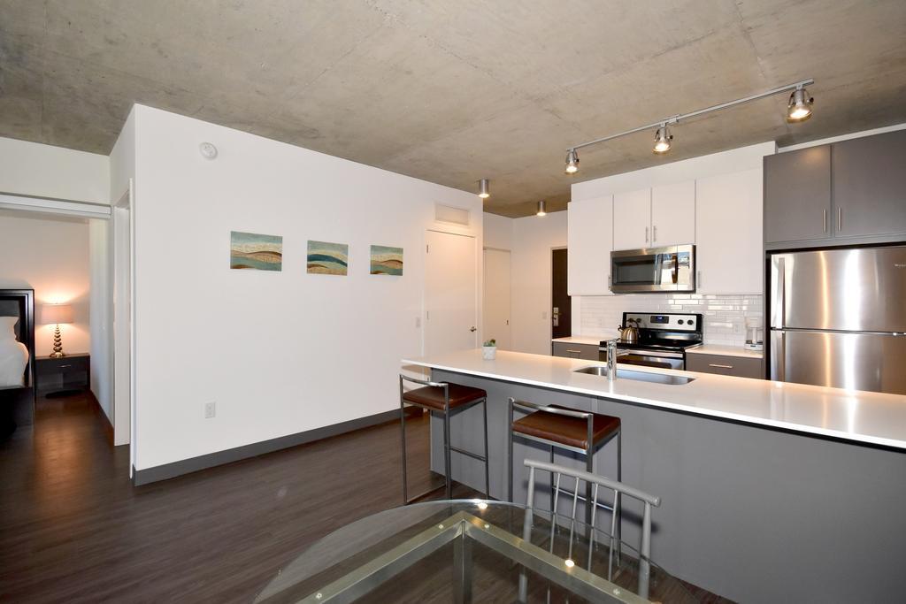 Linea - Modern Furnished Cement Loft Apartments Chicago Exterior photo