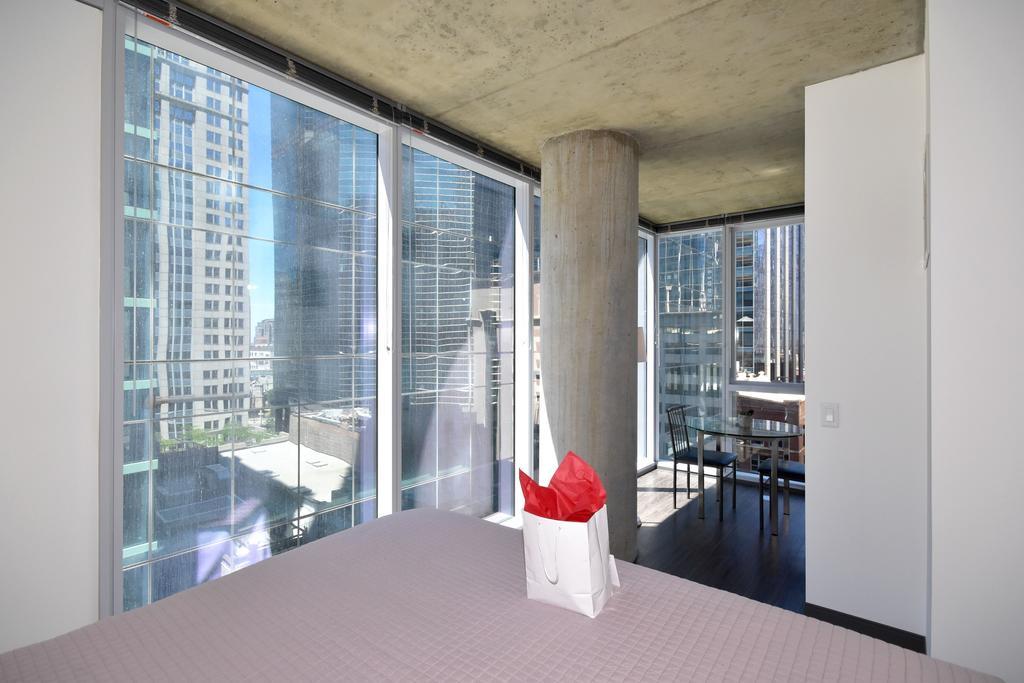 Linea - Modern Furnished Cement Loft Apartments Chicago Exterior photo